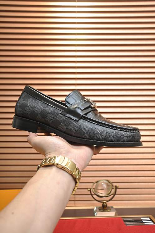 Picture of Louis Vuitton Shoes _SKULVsz38-45hnh120513998